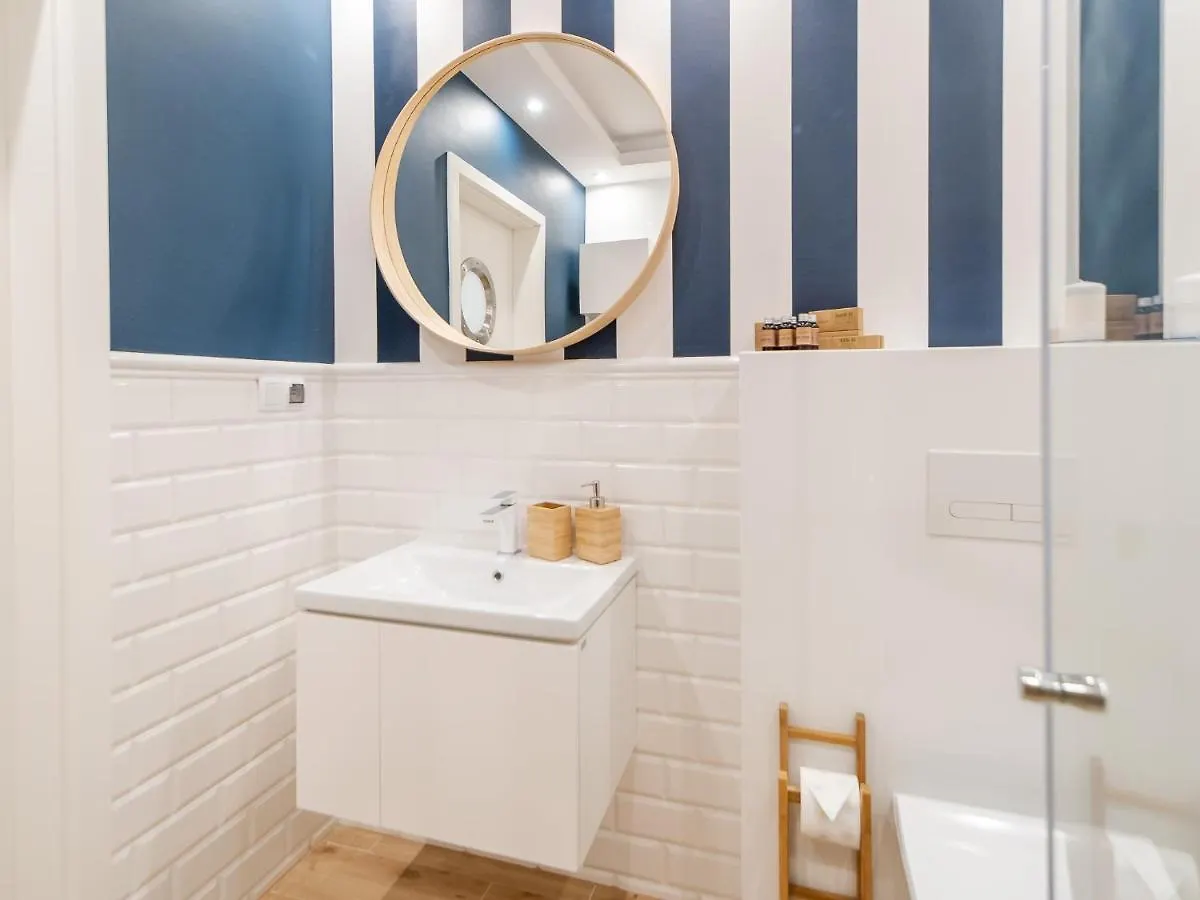 Apartamenty Blekit Na Fali - Miodowy Dom Kolobrzeg 0*,  Poland