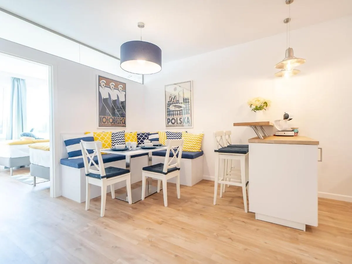 Apartamenty Blekit Na Fali - Miodowy Dom Kolobrzeg 0*,  Poland