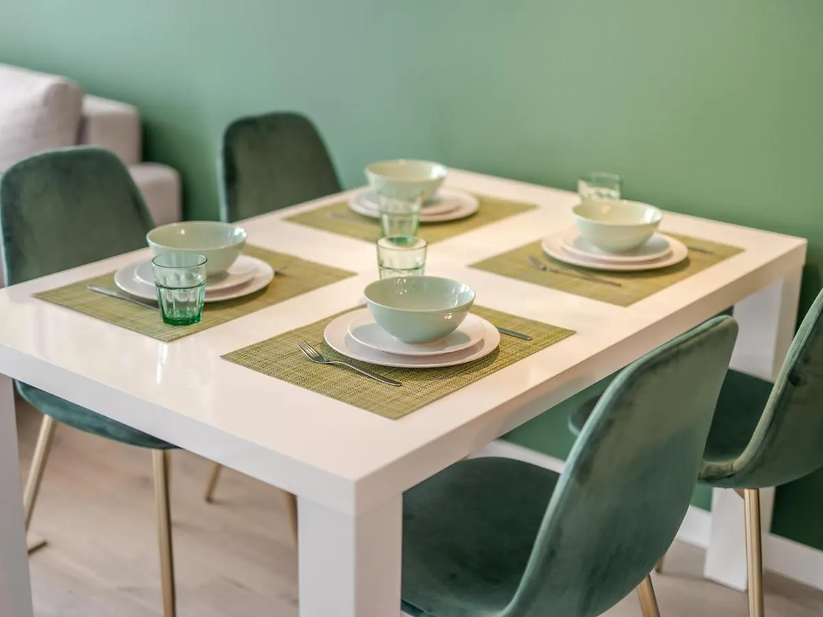 Apartamenty Blekit Na Fali - Miodowy Dom Kolobrzeg